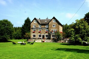 Exterior - Beautiful country house in the Ardennes with lots of privacy (Nisramont-La Roche)