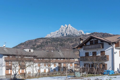 Apartment 'Agritur Alle Quattro Stagioni' with Mountain View and Garden
