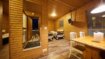 Traditional Cabin (private toilet, shared shower)