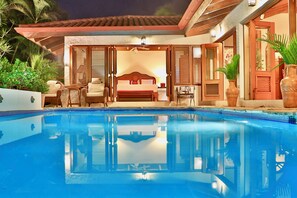 Alberca al aire libre 