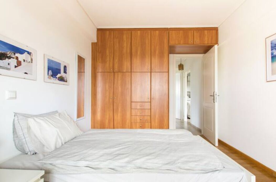 2 bedrooms, desk, travel crib, free WiFi