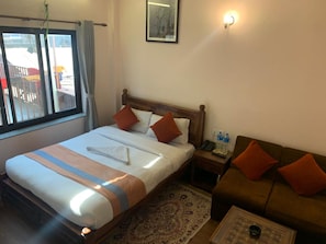 Deluxe Twin Room | In-room safe, free WiFi, bed sheets - Hotel Ramanam (Kathmandu)