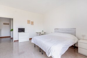 2 Schlafzimmer, Bügeleisen/Bügelbrett, WLAN