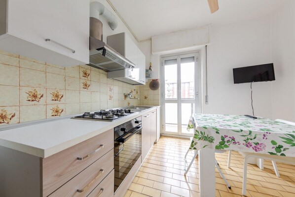 Microwave, oven, stovetop