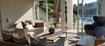 Apartment with communal pool and stunning views