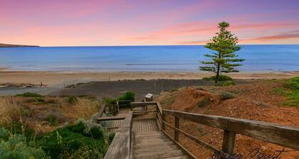 Puesta de Sol Apartment by Wine Coast Holiday Rentals