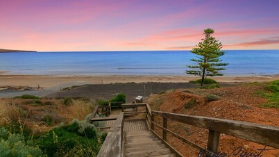 Puesta de Sol Apartment by Wine Coast Holiday Rentals