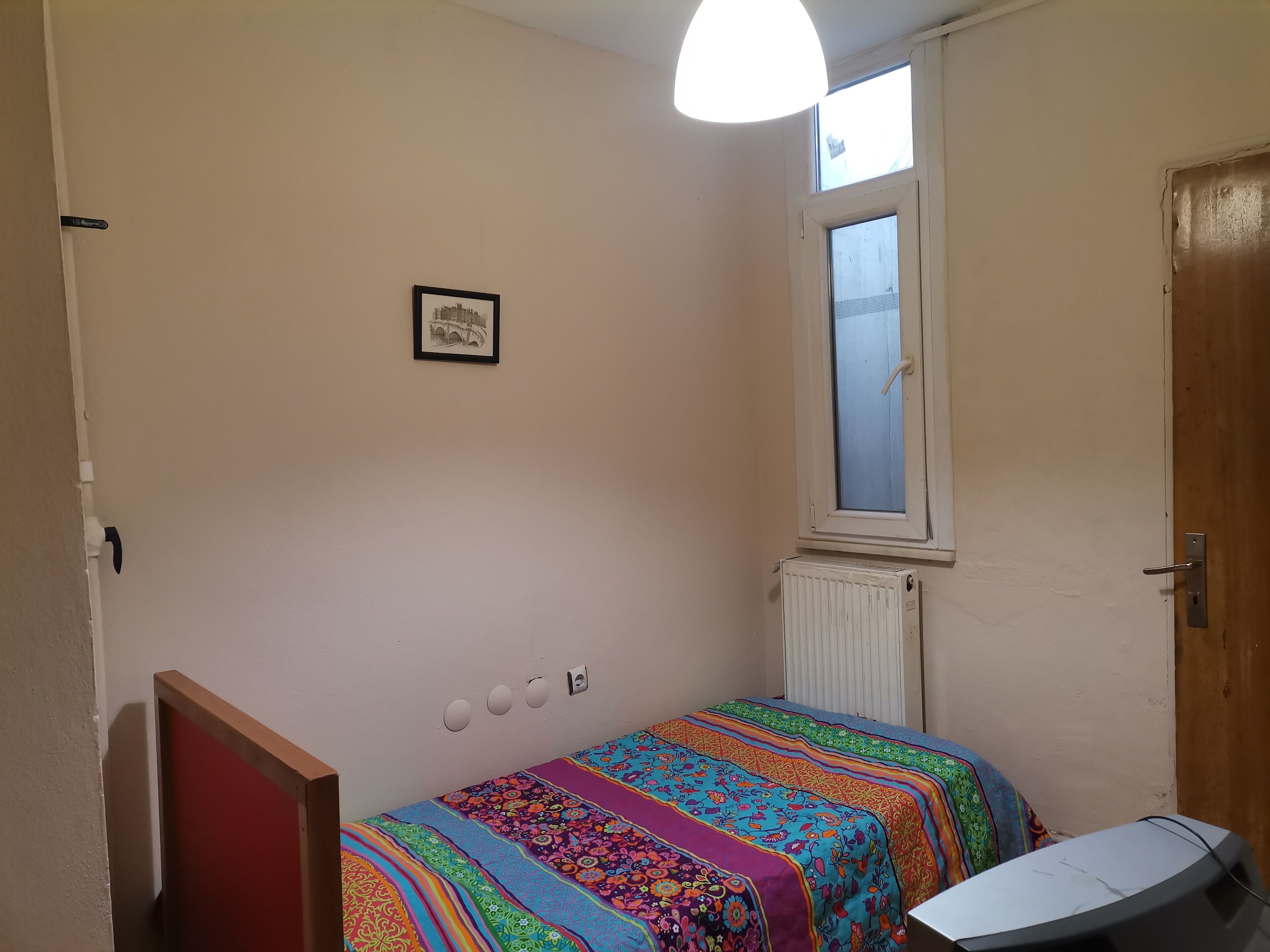 Kamar Single Standar