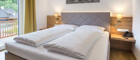 2 bedrooms, in-room safe, travel crib, WiFi