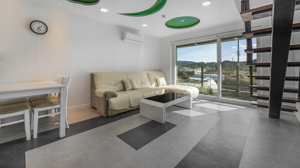 Basic Room, 2 Bedrooms (red 203ho(spa)) | 1 bedroom, free WiFi