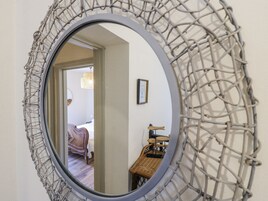 5 habitaciones, decoración personalizada y muebles diferentes 