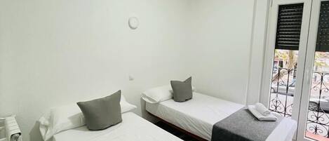 基础双人房或双床房, 公共浴室 | 免费 WiFi、床单