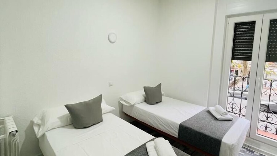 H ノチェ イ ディア