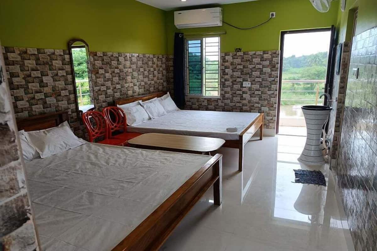 Family Quadruple Room, Multiple Beds, Resort View | Pillowtop beds, desk, soundproofing, free WiFi