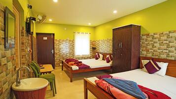 Colchones con pillow-top, escritorio y sistema de insonorización