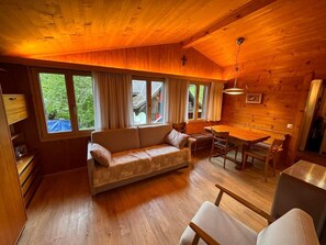 Télévision, chaîne hi-fi