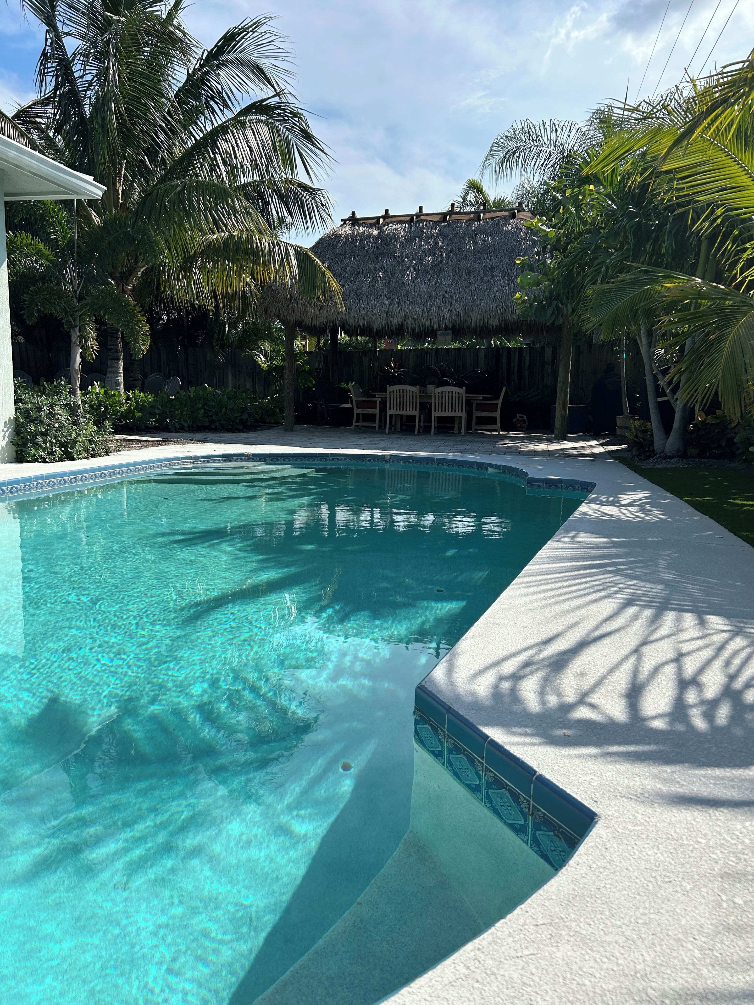 Cozy SeaGrape Cottage ~ 5 minutes to quiet beach