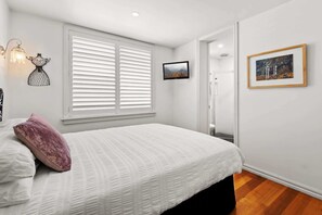 1 bedroom, iron/ironing board, WiFi, bed sheets - Convenient Apartment in heart of Carlton (Carlton)