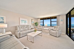 Smart TV, DVD player, books