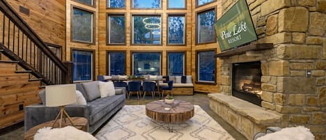 Smart TV, fireplace