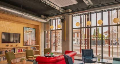 Eklo Hotels Toulouse Cartoucherie Zenith