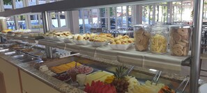 Free daily buffet breakfast