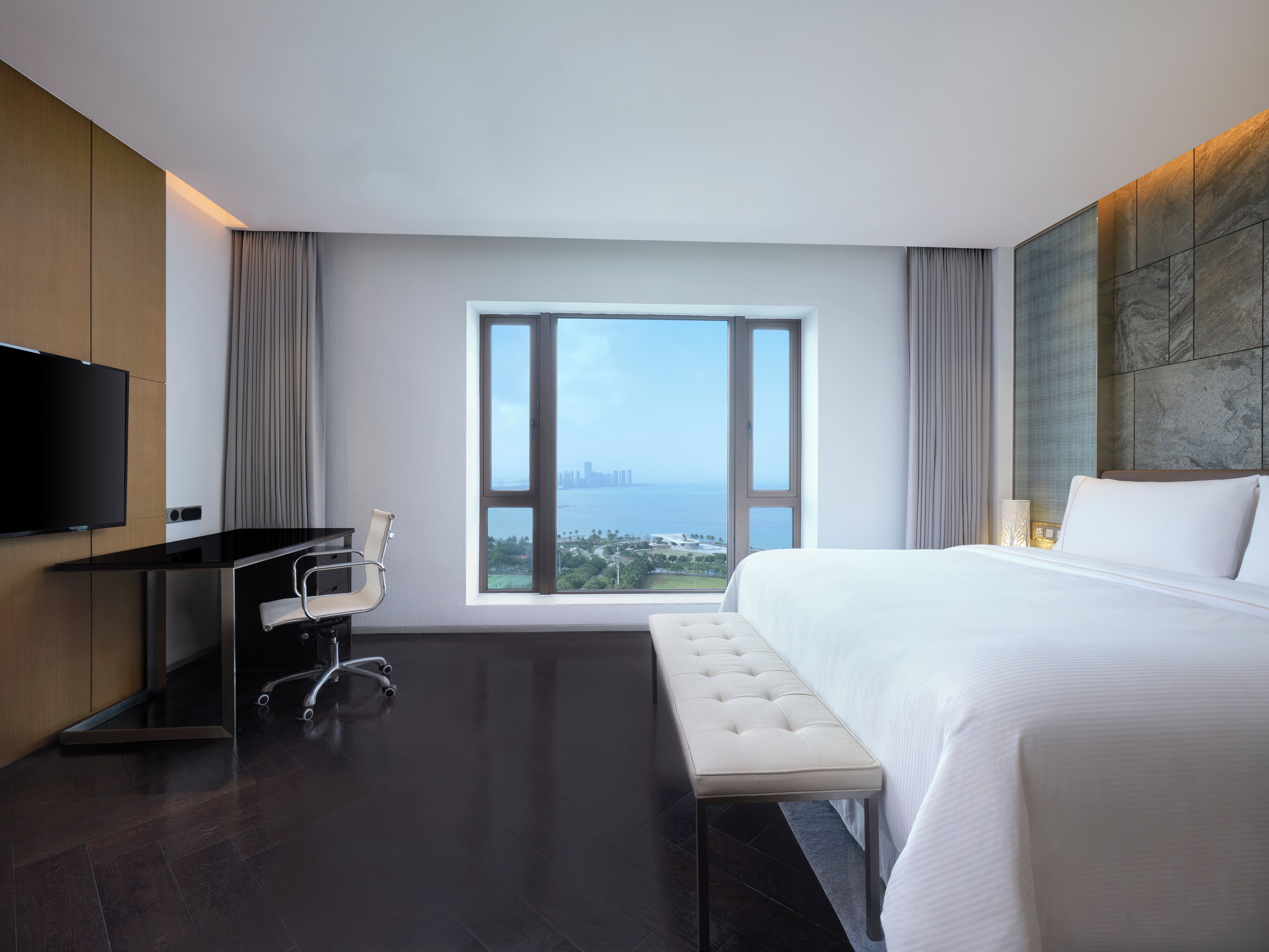 Kamer, 1 kingsize bed, uitzicht op zee | Luxe beddengoed, donsdekens, pillowtop-bedden, een minibar