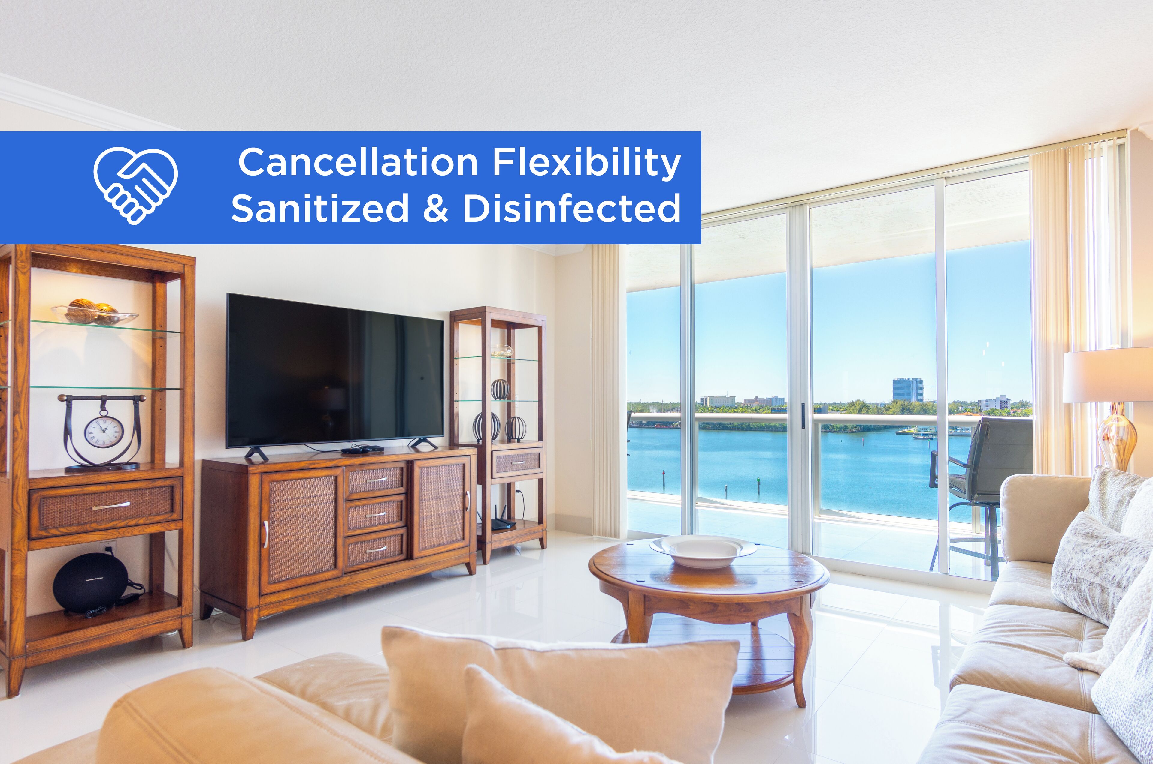 Spacious condo with amazing bay views | WIFI
