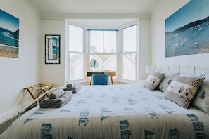 House | 3 bedrooms, iron/ironing board, free WiFi, bed sheets