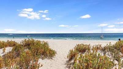 Escape to 28 at Cape View