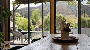 Dining - One Bright Stay in beautiful Bright (Bright)