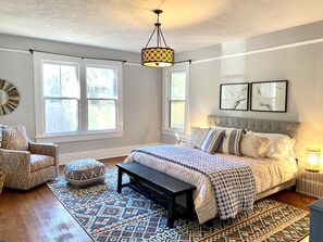 3 makuuhuonetta, silitysrauta/-lauta, Wi-Fi, vuodevaatteet