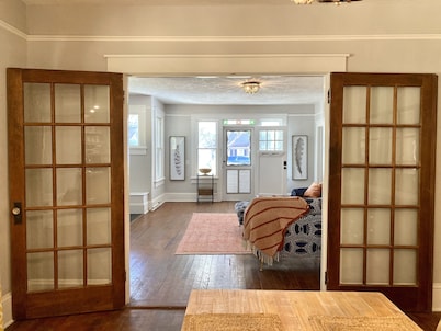 Classic craftsman centrally located close to downtown, VSU and SGMC