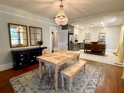 Classic craftsman centrally located close to downtown, VSU and SGMC