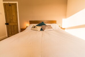 2 bedrooms, free WiFi, bed sheets - Tring-on-Tor (Matlock)