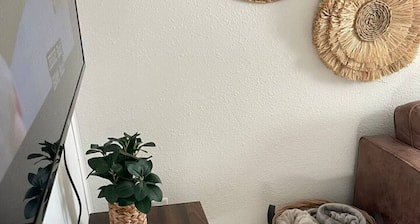 N 7th Street · Fun Stay in the Heart of Rapid City