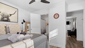1 dormitorio, escritorio, cuna de viaje y wifi