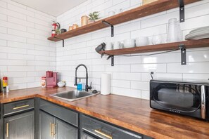 冰箱、茶具/咖啡用具、烤面包机、厨具/餐具