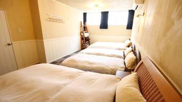 2 bedrooms, desk, free WiFi, bed sheets