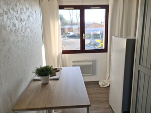 Dining - 2-room duplex leognan center (Léognan)