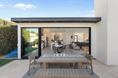 Scottsdale Getaway | Chic Comfort, Pool & Gather Spaces