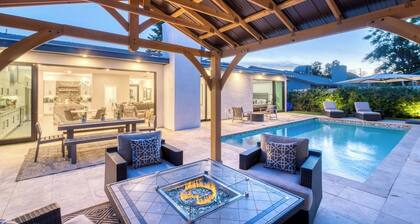 Scottsdale Getaway | Chic Comfort, Pool & Gather Spaces