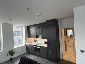 Fridge, microwave, oven, dishwasher - Stylish Central Studio Apartment Modern Luxury (Brighton)