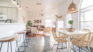 Dining - Elite 4BR/2B Home with Hot Tub, Pool, and BBQ (Haltom City)