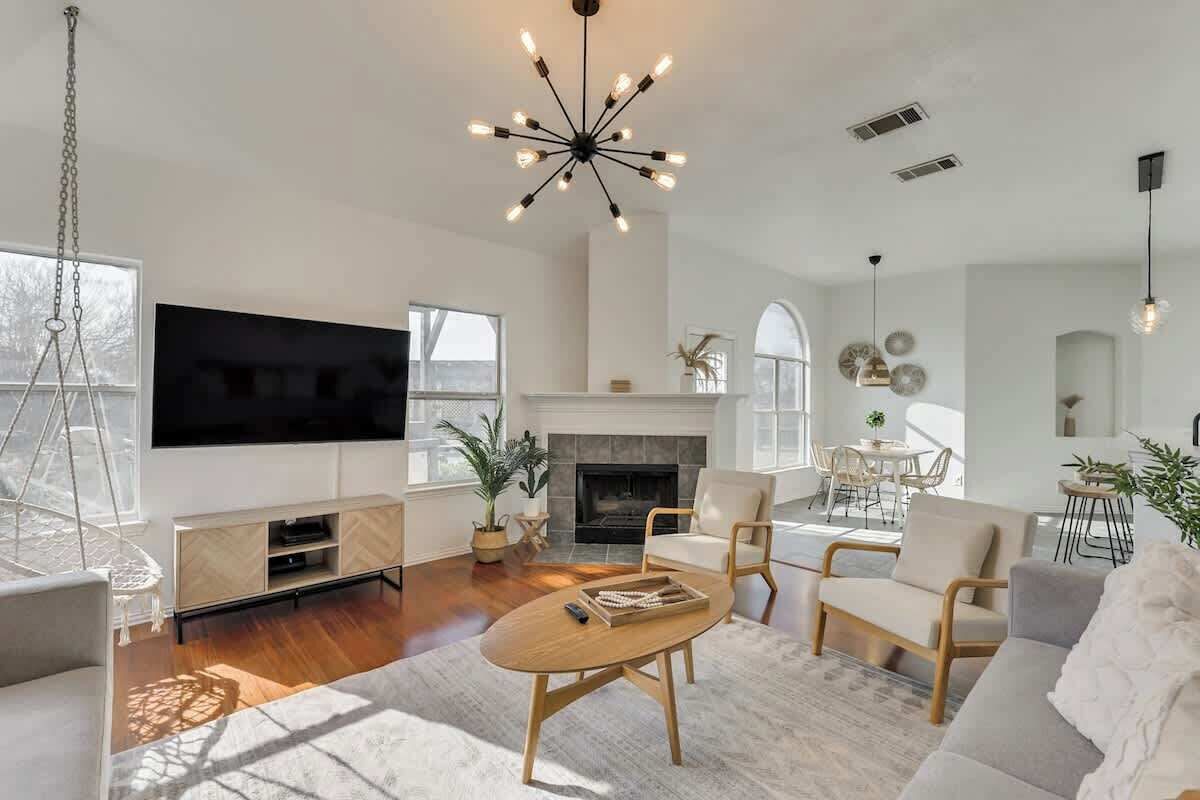 TV, fireplace, stereo, offices