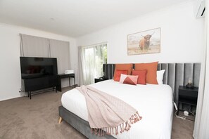 4 chambres, lit parapluie, Wi-Fi, draps fournis