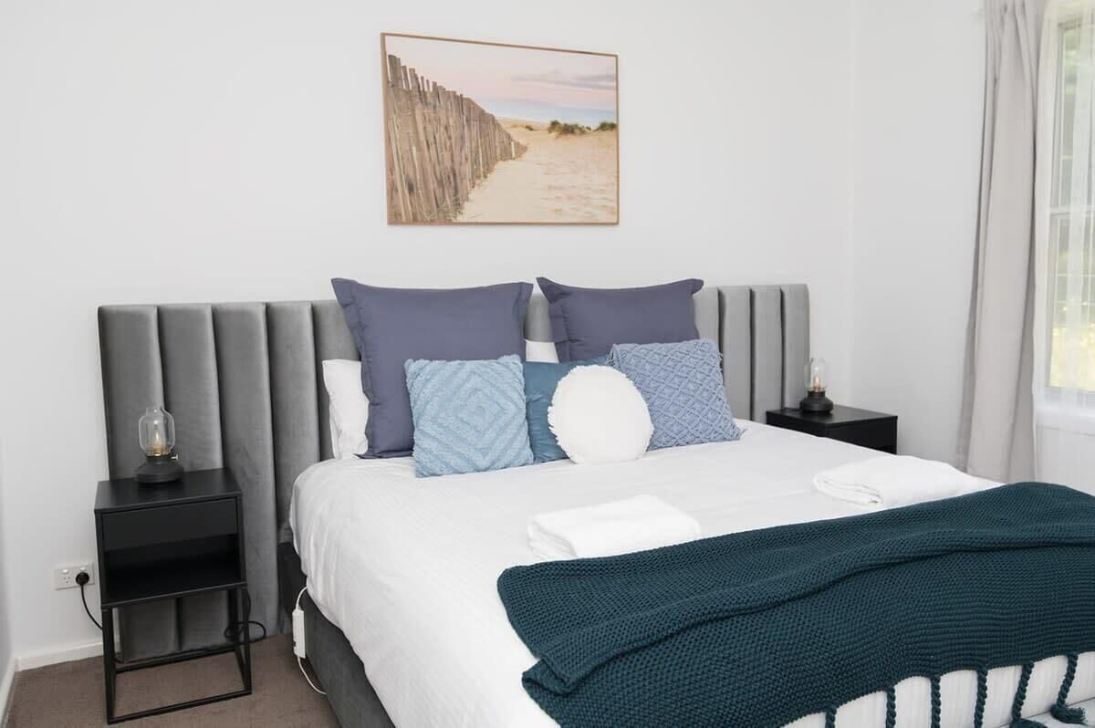 4 bedrooms, travel cot, WiFi, bed sheets