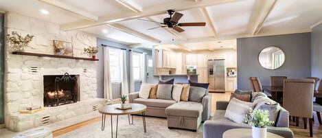 TV connectée, cheminée