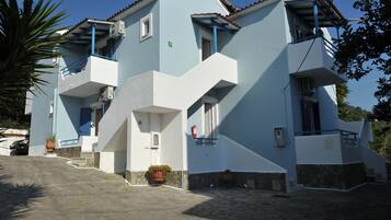 Bagian depan properti