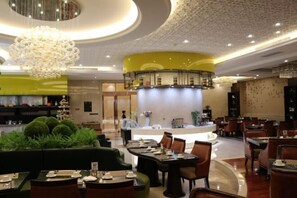 Restaurant - Taihe Hotel (Guyuan)